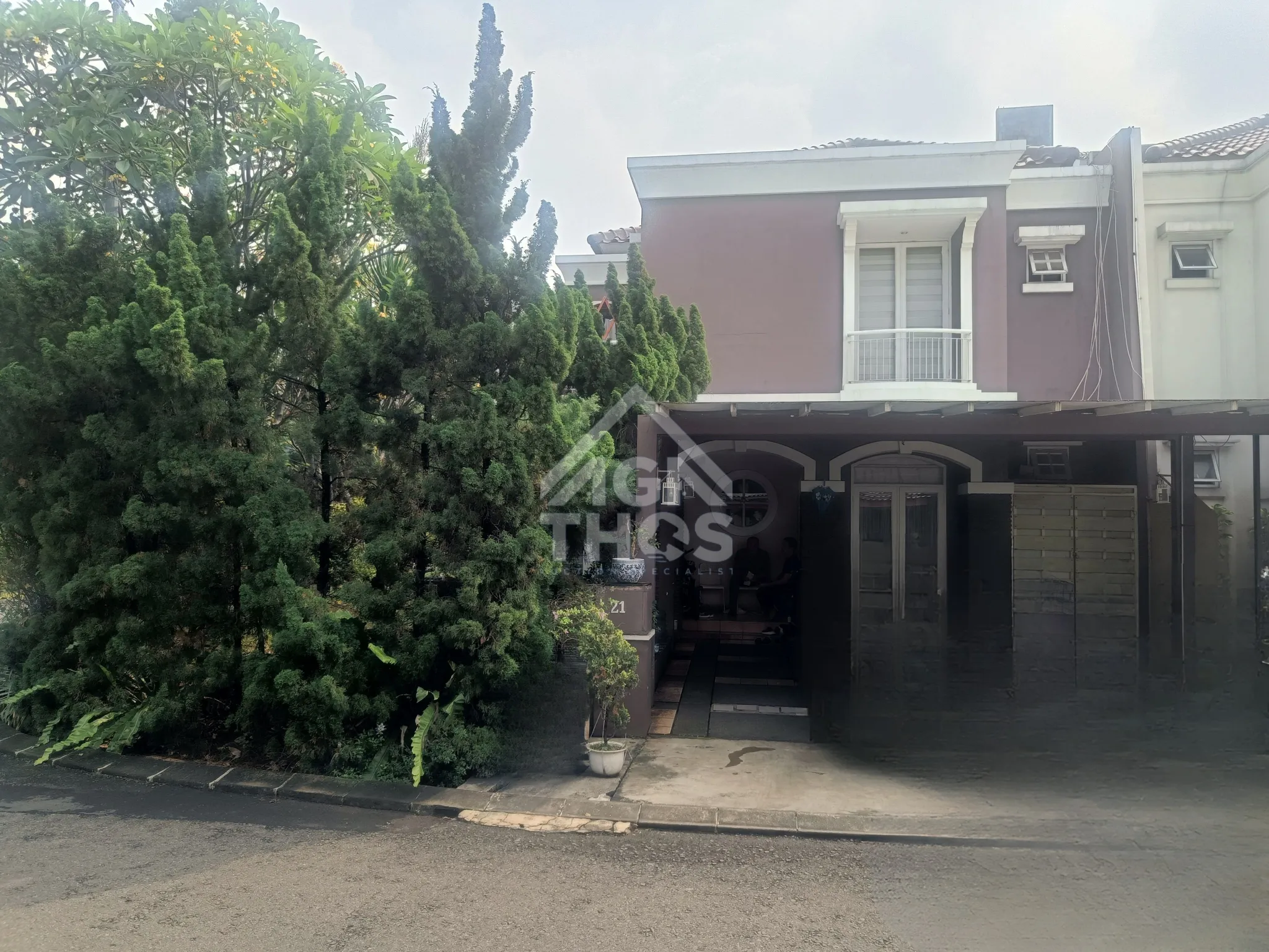 Rumah 2 Lantai di Perumahan Permata Mediterania, Srengseng