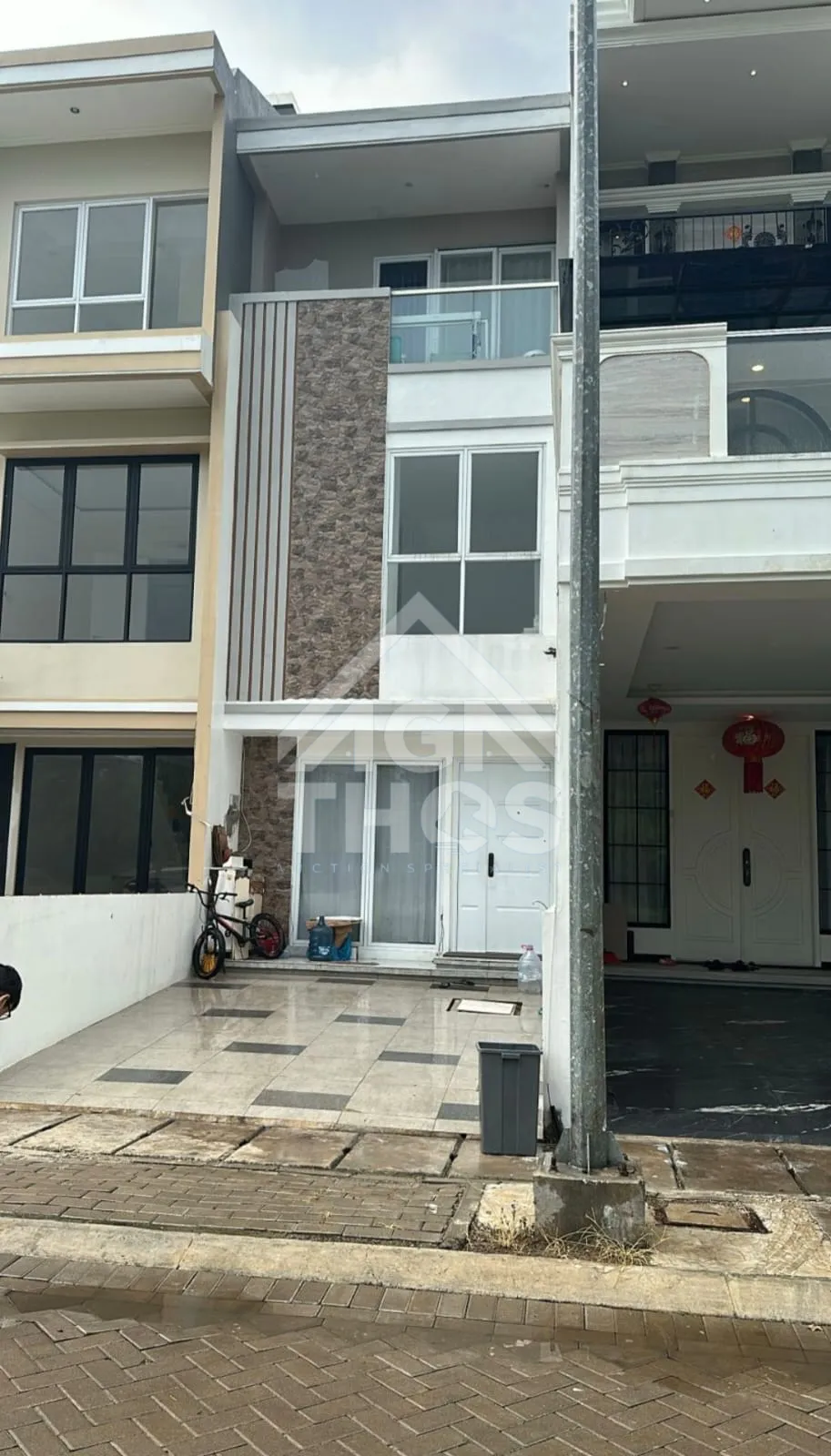 Foto Properti Di Jual Rumah 3 Lantai Rapi Siap Huni di Perumahan Palm Blossom Blok J (Tipe Lavender) Kalideres Cengkareng Jakarta Barat