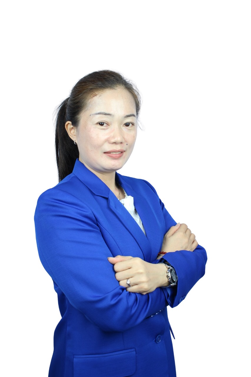 Agent Lisa Tjong