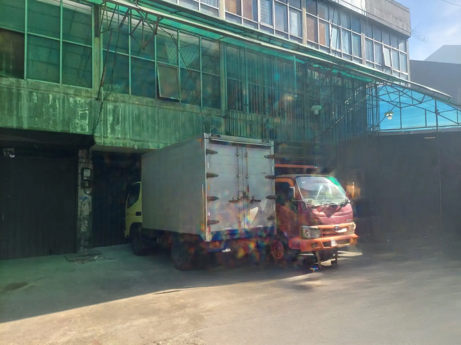 Ruko di Jalan Vika Mas Barat, Kel. Kapuk Muara, Kec. Penjaringan, Jakarta Utara DKI Jakarta