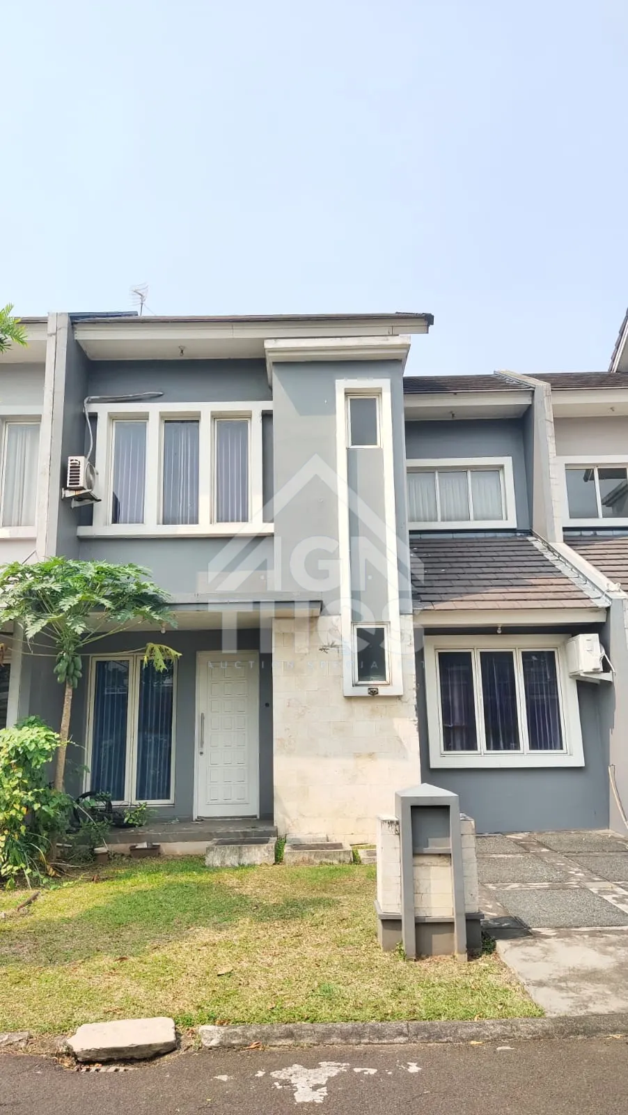 Dijual Rumah 2 Lantai di Perumahan Suvarna Padi