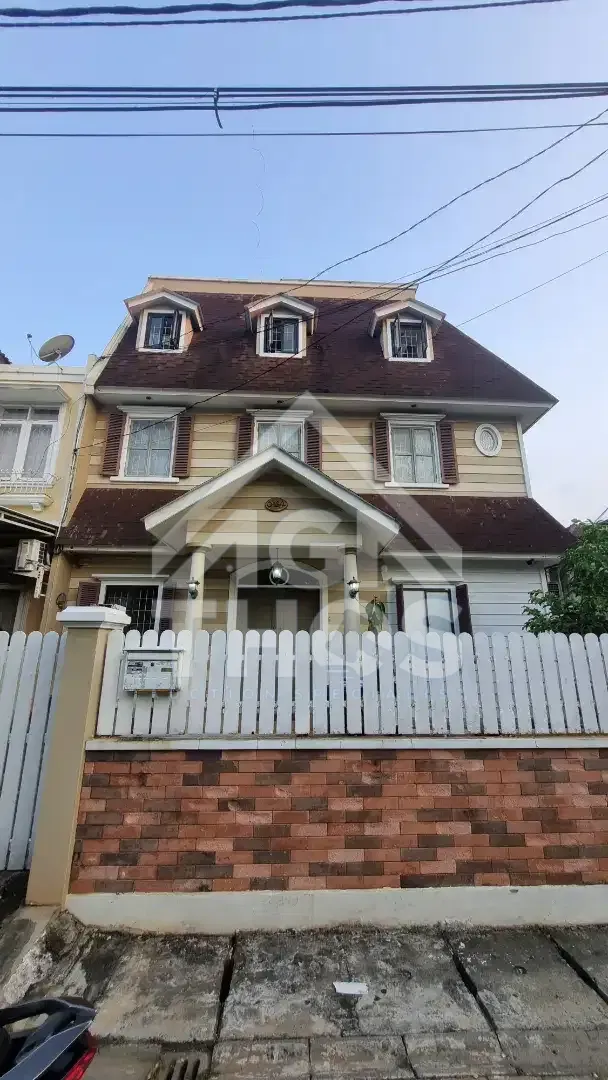 Foto Properti DiJual Rumah 2 Lantai Hook Siap Huni Di Mutiara Taman Palem Cengkareng Jakarta Barat