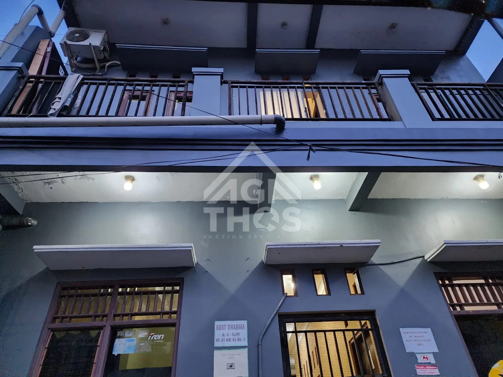 Foto Properti Di Jual Kost 16 Kamar Terisi Full di  Slipi (Gg. Swadaya) Palmerah Jakarta Barat