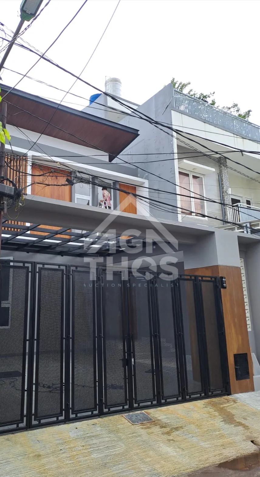 Foto Properti DIJUAL RUMAH 2,5 LT DI KELAPA GADING