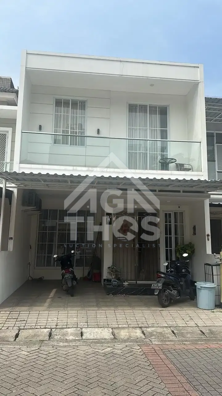 Foto Properti DiJual Rumah 2 Lantai Siap Huni Di Golf Lake Residence Cluster Pinehills Cengkareng Jakarta Barat