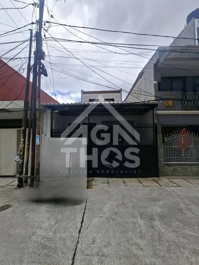 Foto Properti Di Jual Rumah 1,5 Lantai Siap Huni di Jalan Hemat Grogol Jakarta Barat