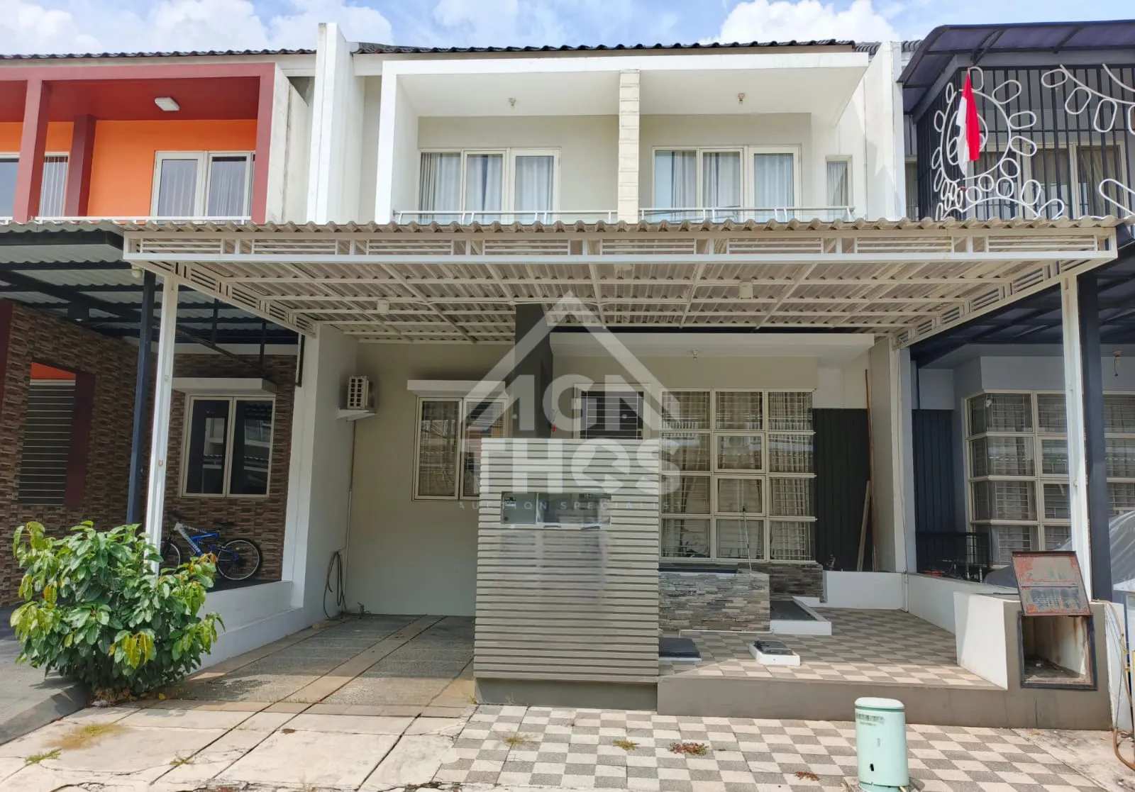 Foto Properti Rumah 2 Lantai Daan Mogot Baru siap huni