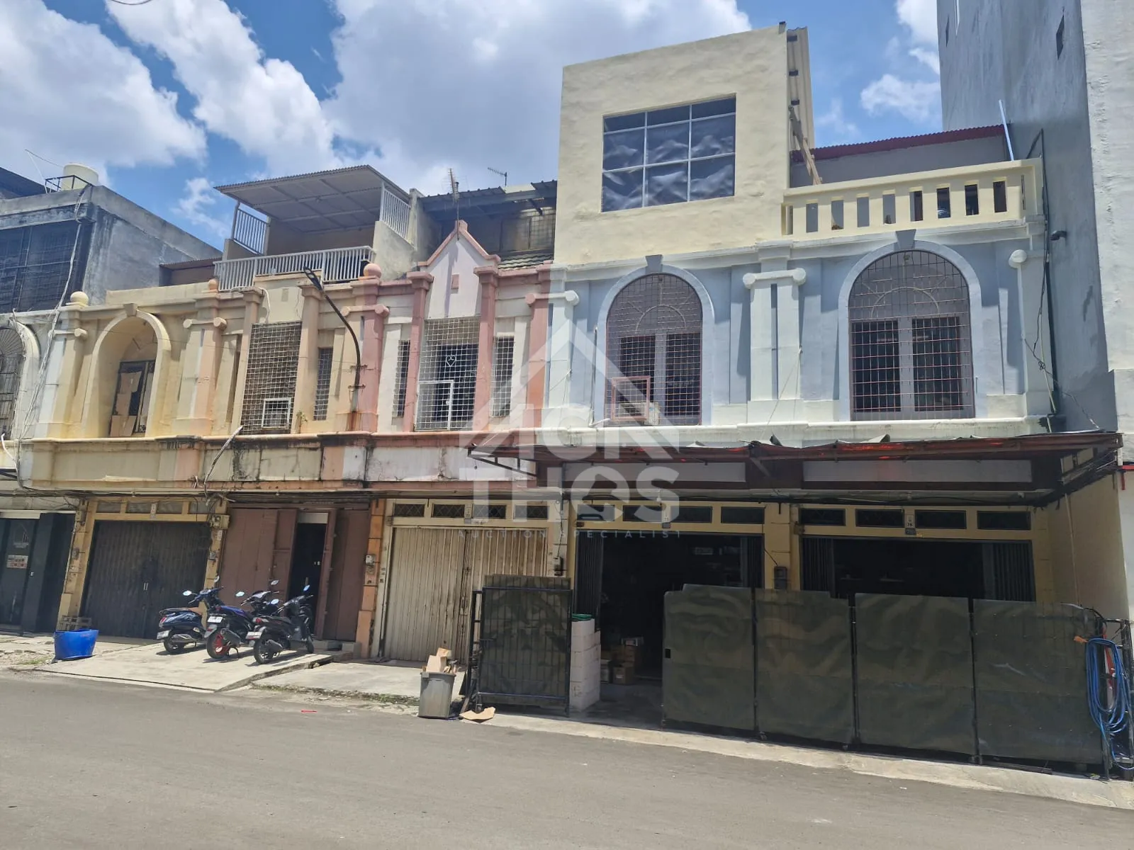 Dijual Ruko Pelangi 21/2 Lantai Lokasi strategis Cengkareng Jakarta Barat