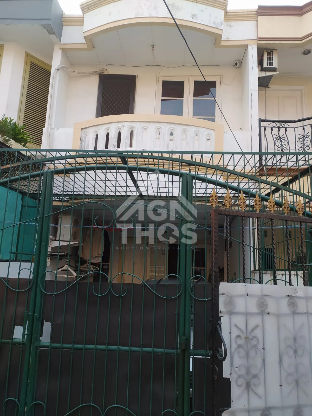 Foto Properti Di Jual Rumah 2 Lantai Siap Huni di Taman Palem Lestari Cengkareng Jakarta Barat