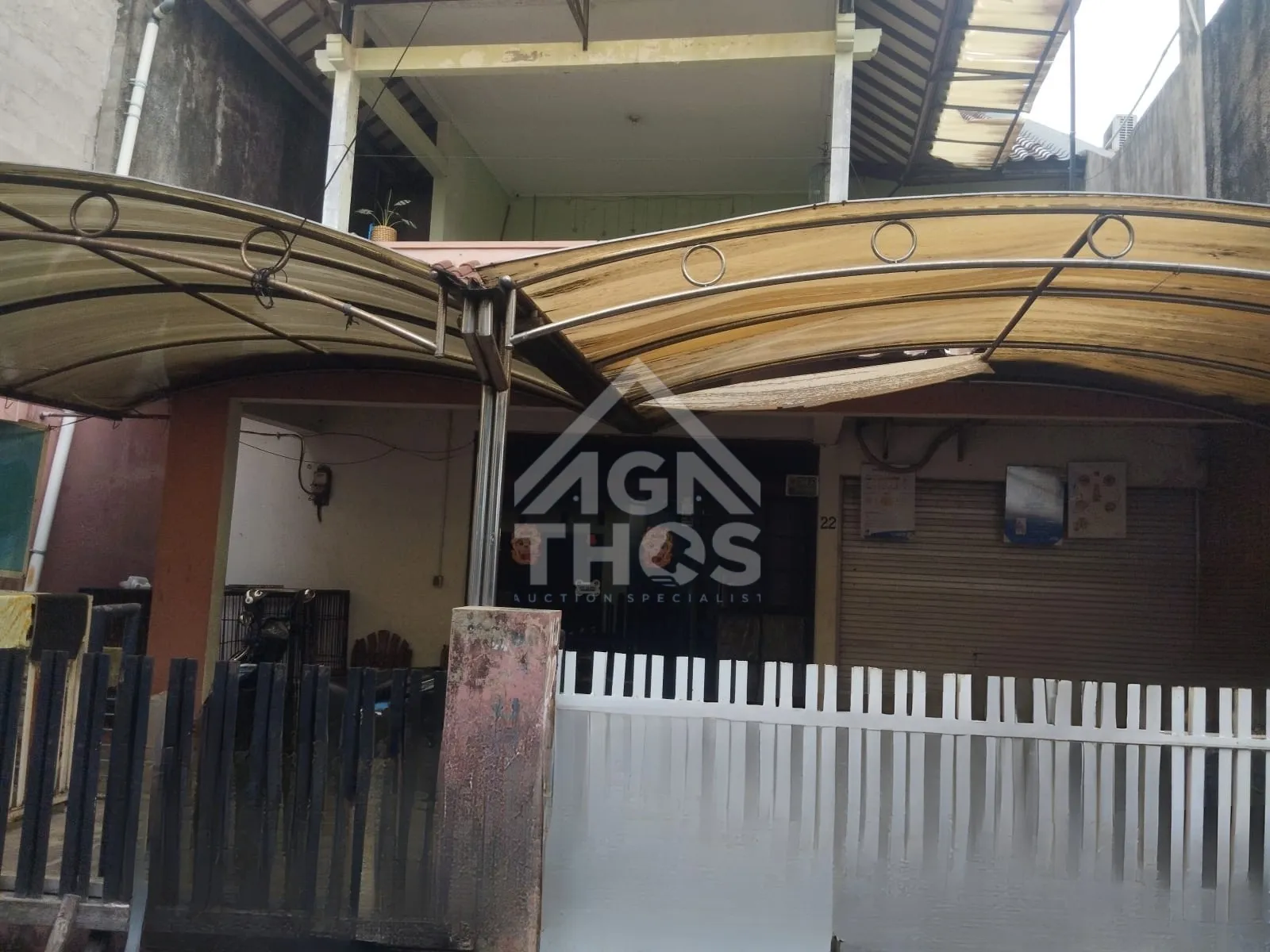 Foto Properti Dijual Rumah JL. ANGGREK CENDRAWASIH VIII, KELURAHAN KEMANGGISAN