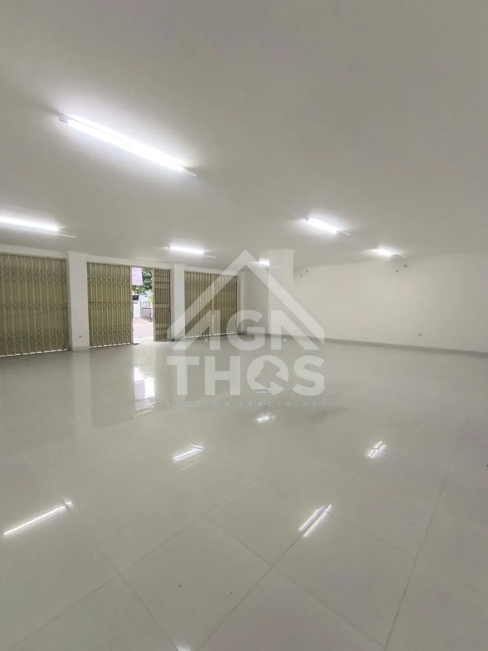 Foto Properti Disewakan Ruko 1 Lantai 3 jadi 1 tanpa sekat