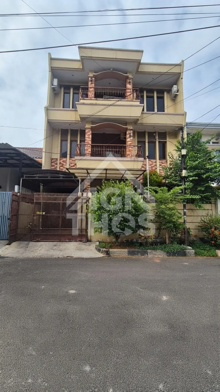 Foto Properti Rumah 3 Lantai di Taman Aries Utara Meruya Utara