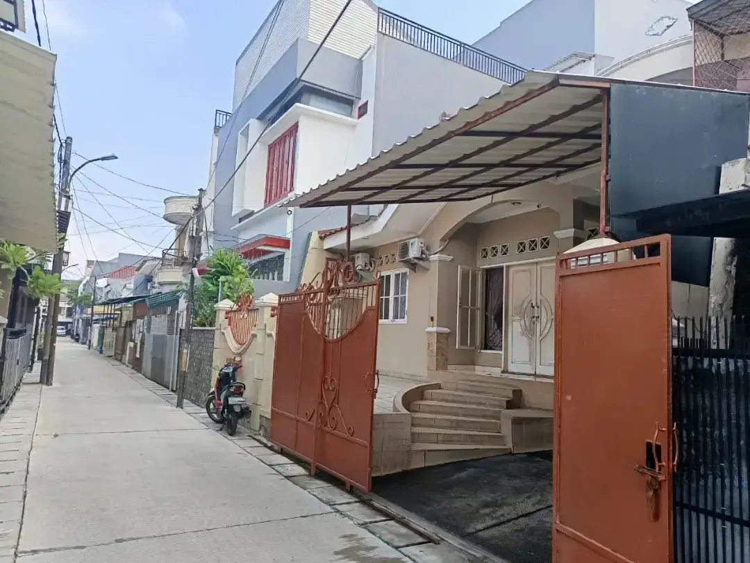 DiJual Rumah Modern Siap Huni Perumahan Green Ville Jakarta Barat