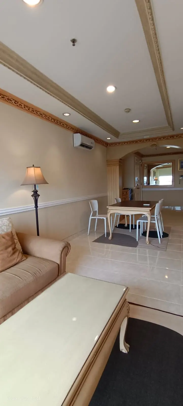 Foto Properti Disewakan apartemen frenchwalk MOI 2 kamar furnish rapi