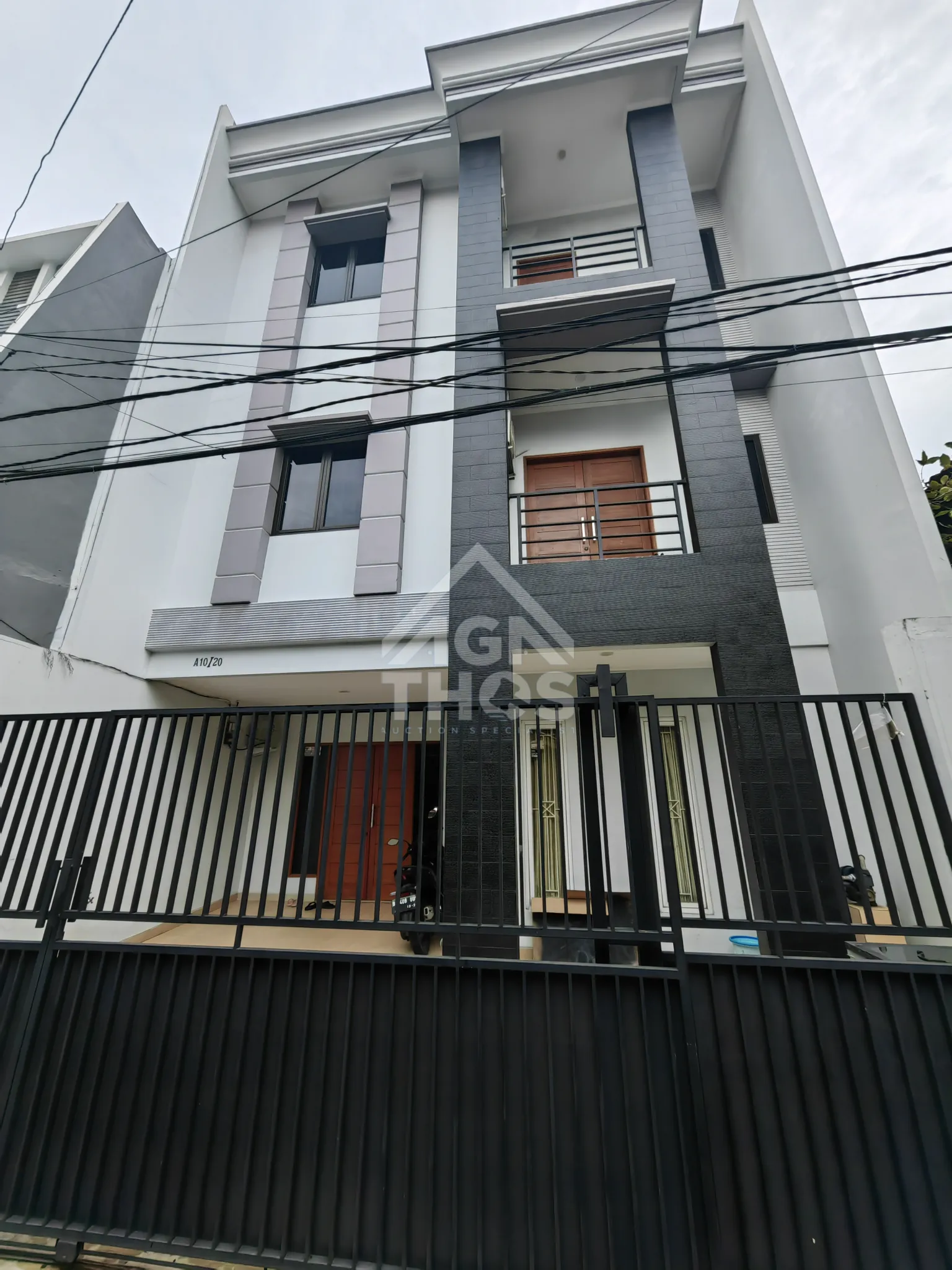 Foto Properti Dijual Rumah 3 Lantai Jalan agung utara, Kelurahan Sunter Agung