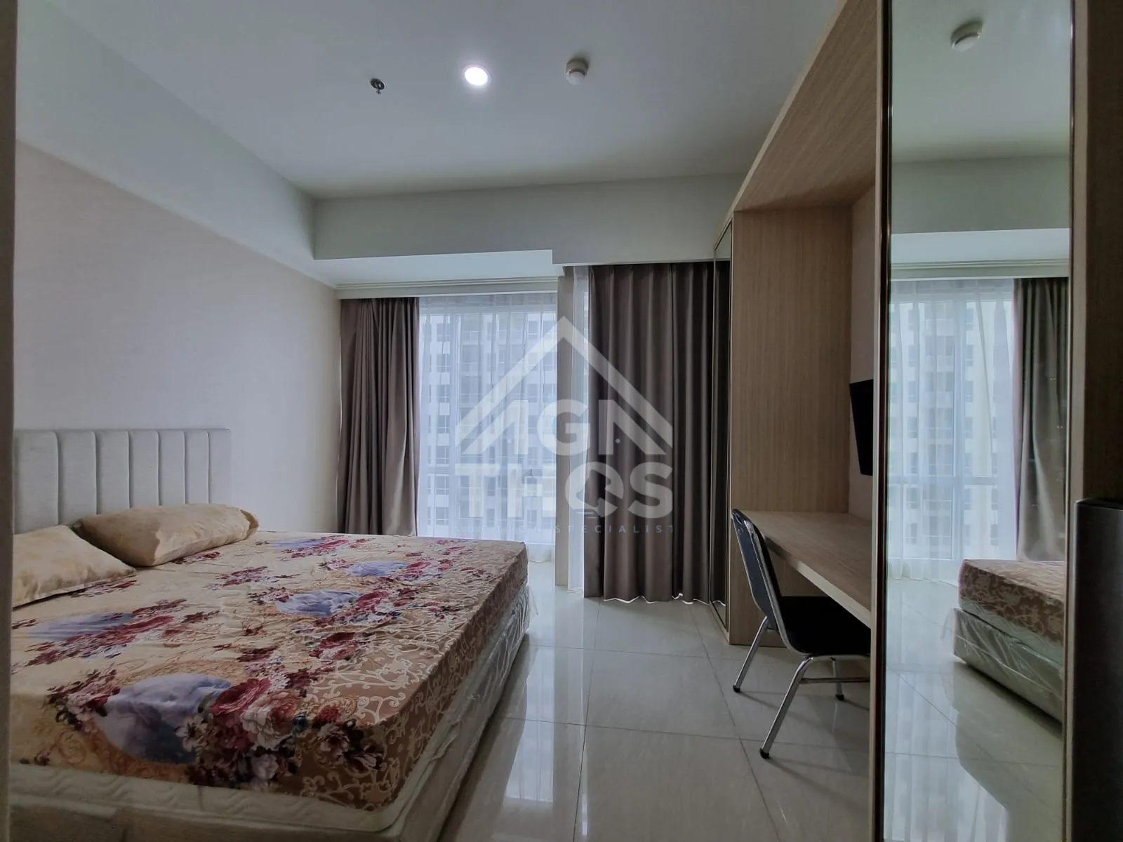 Foto Properti Disewa Apartemen green sedayu type studio full furnish