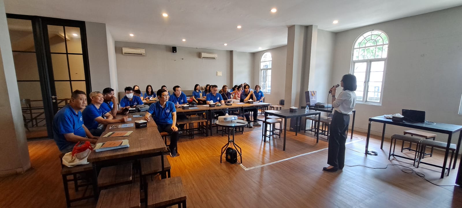 Training Rutin Tim Agathos Properti